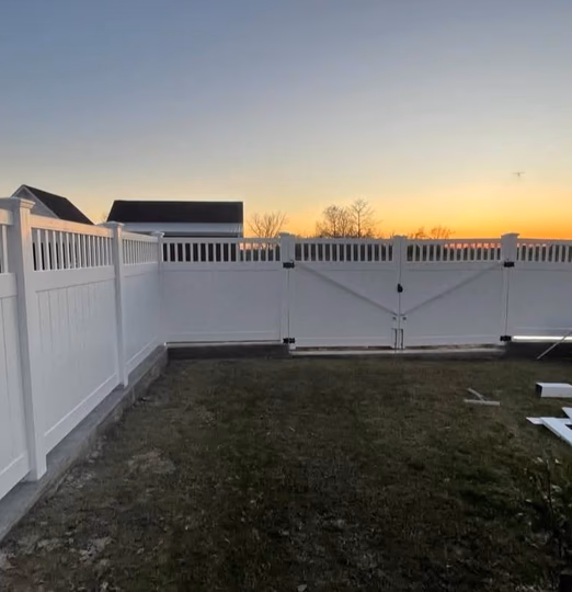 Custom fencing in Southaven, Mississippi